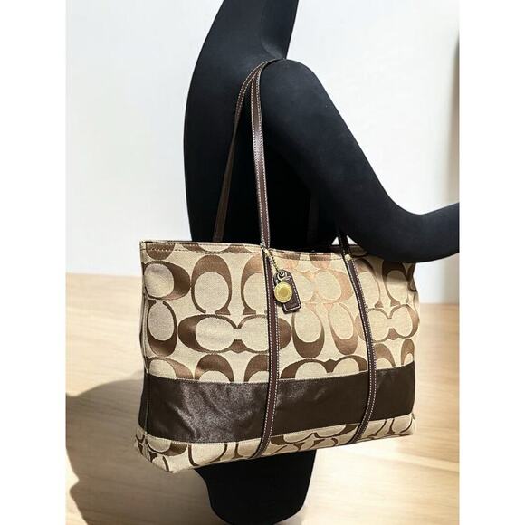 Y2K Coach 11099 Legacy Signature Stripe Large Tote & 40028 Signature Wristlet - Picture 11 of 16